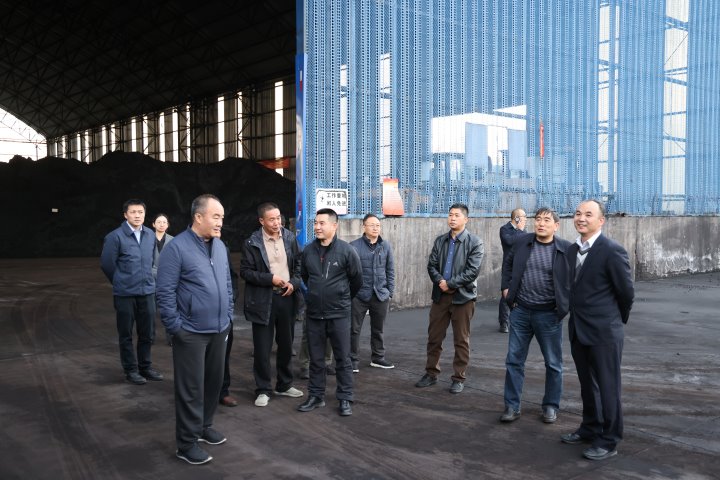 云南省煤炭交易中心、能投物流公司到后所煤矿公司交流座谈