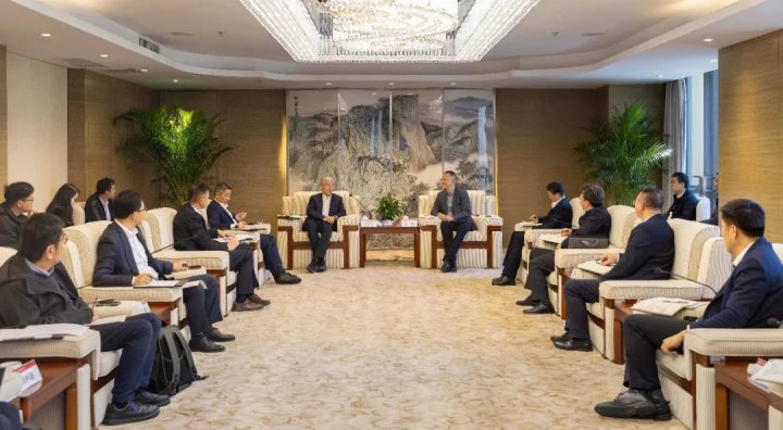 山东大学与能投集团、煤炭产业集团交流座谈