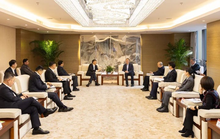 华夏银行到云南能投集团、煤炭产业集团交流座谈